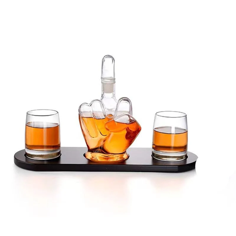 MIDDLE FINGER DECANTER + 2 GLASS + WOODEN TRAY